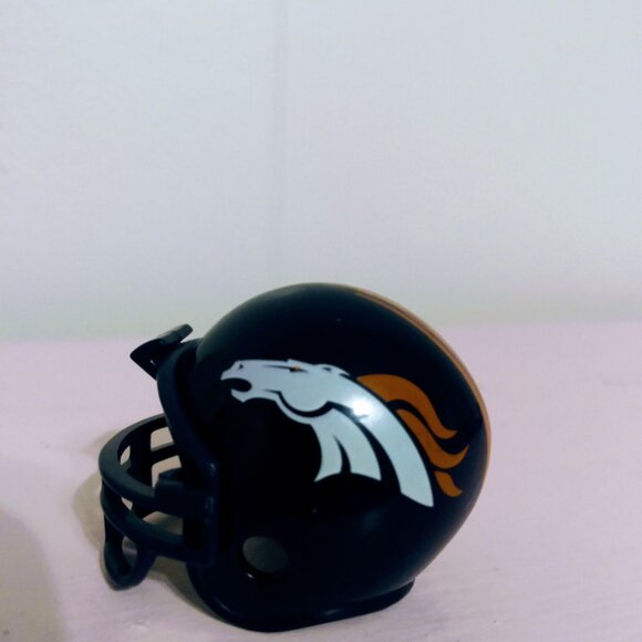 NFL Reidell Mini Pocket Helmet Denver Broncos - Picture 2 of 8